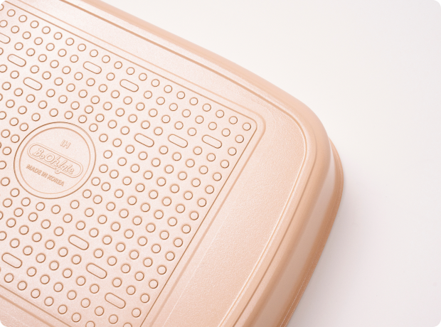 Protecting an induction cooktop starts with how you move cookware.
