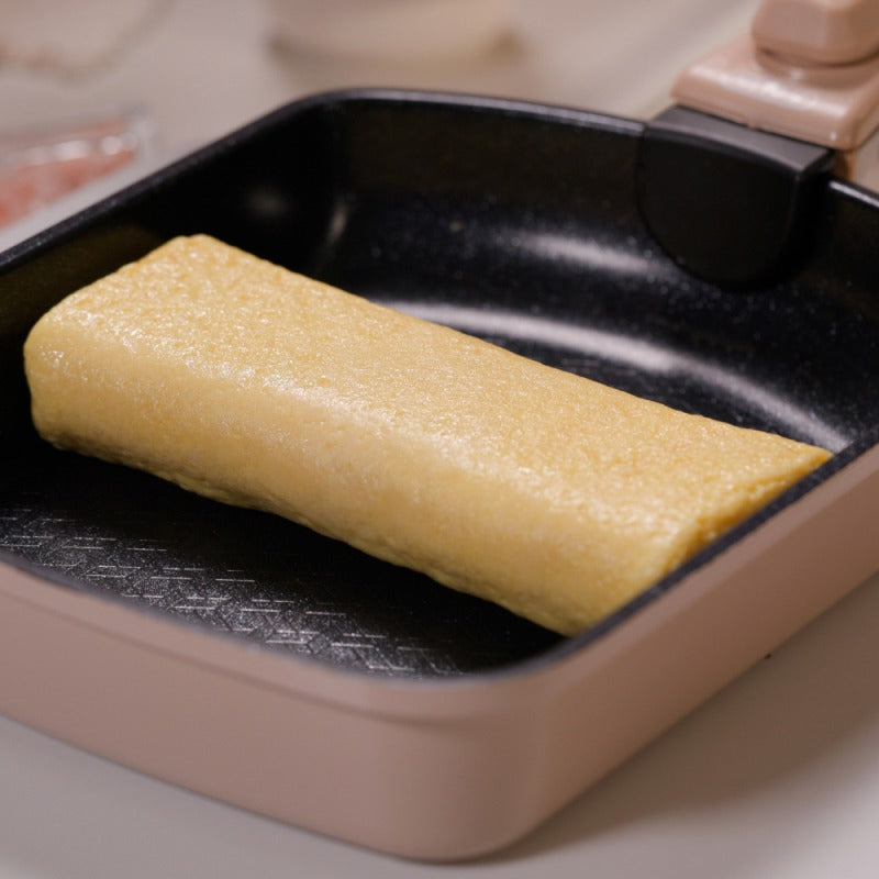 Rolled omelets: shape, heat + release.