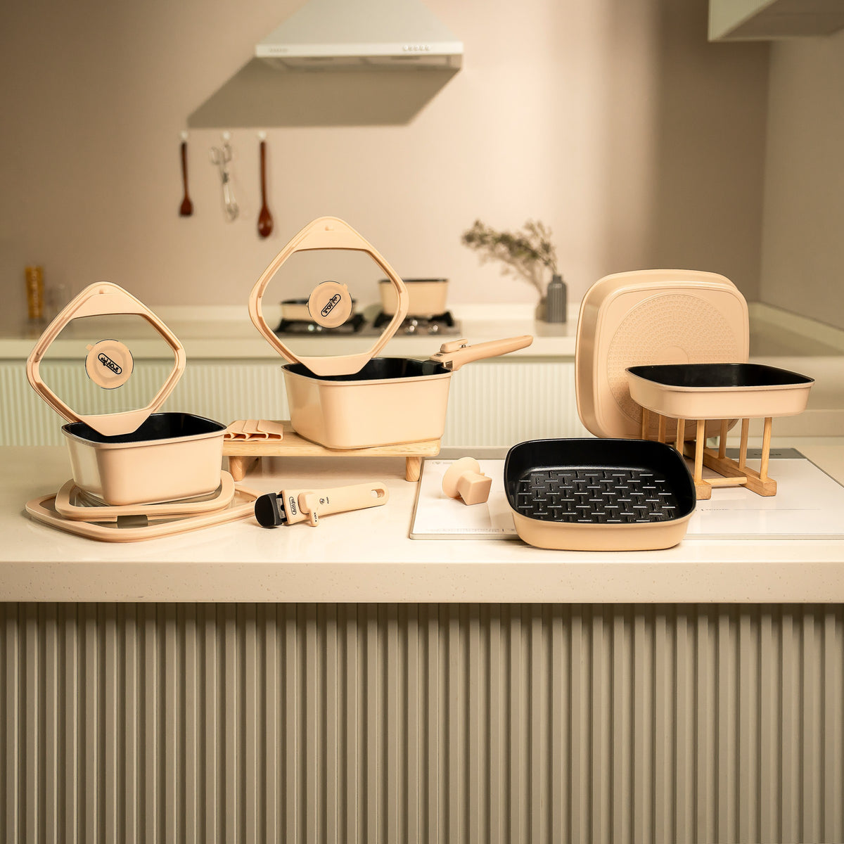 BOOHGLE 15-piece ceramic cookware set in Latte Beige
